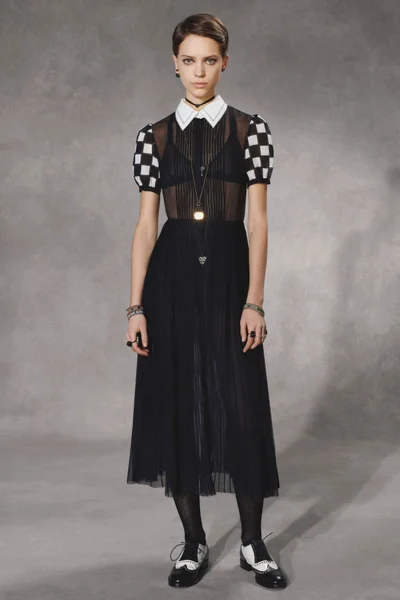 Look 2